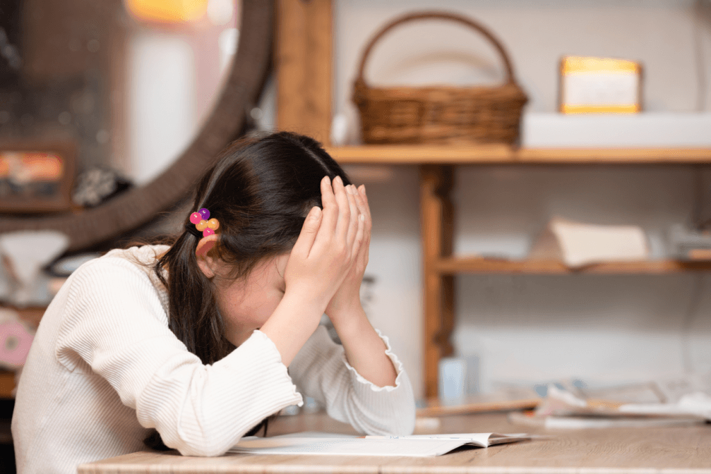 „To tylko słowa” – czyli jak boli hejt, którego nikt nie chce widzieć